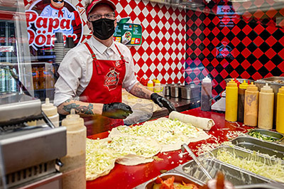 Пекинская капуста, помидоры и огурцы