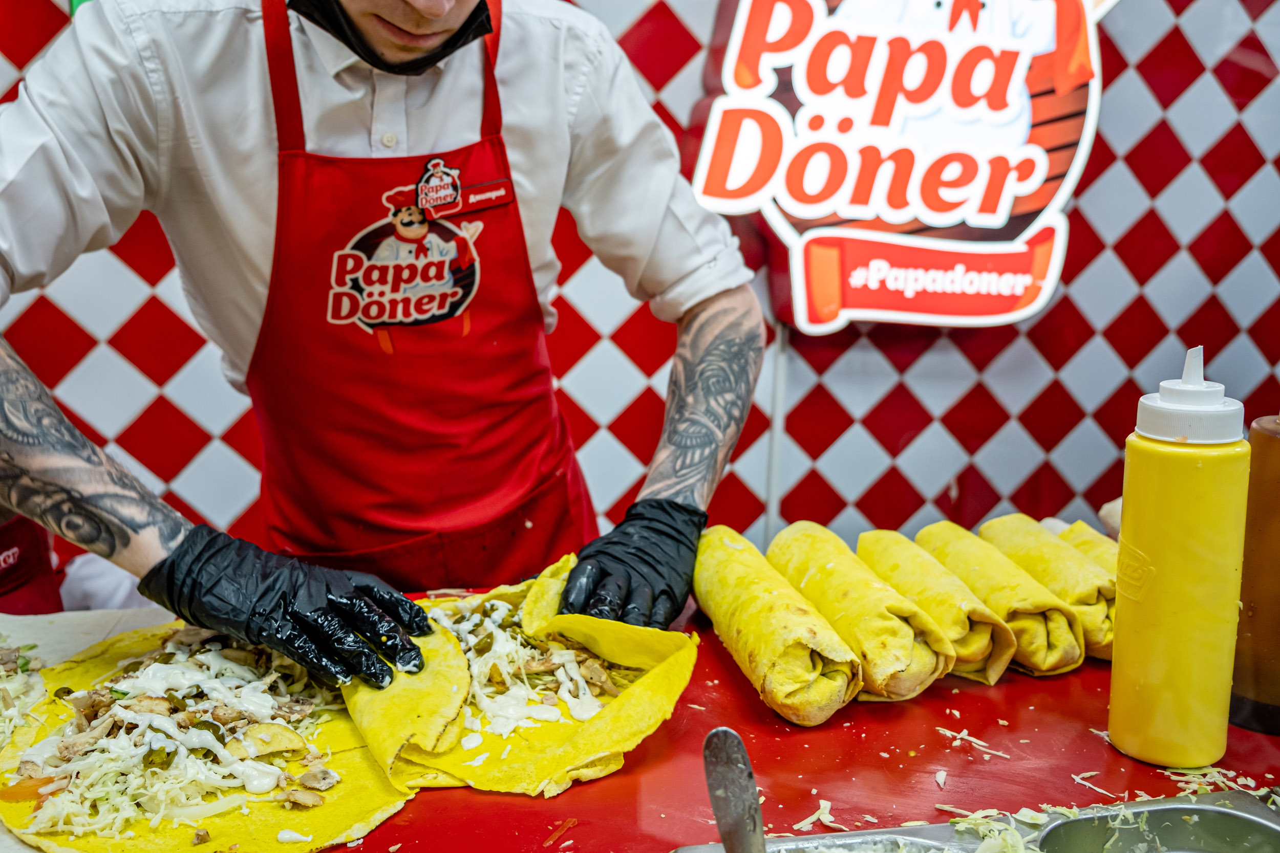 Как завернуть шаурму - шаг 1 